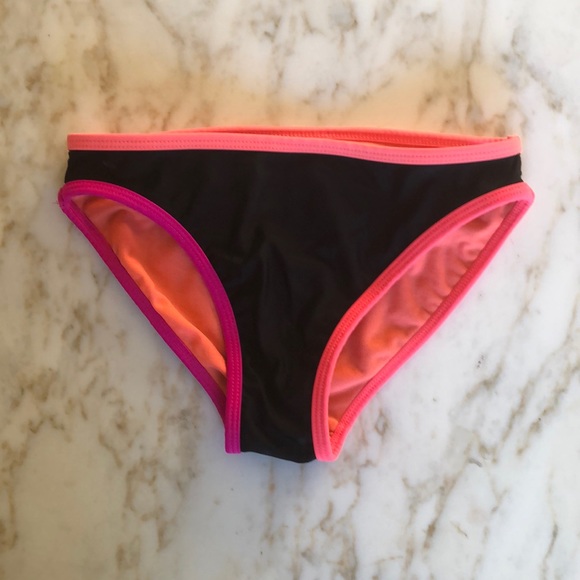 Girls' 2-Piece Tankini Swimsuit - Picture 2 of 8